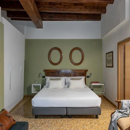 Residenza Roccamaggiore Apartment