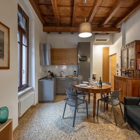 Residenza Roccamaggiore Apartment