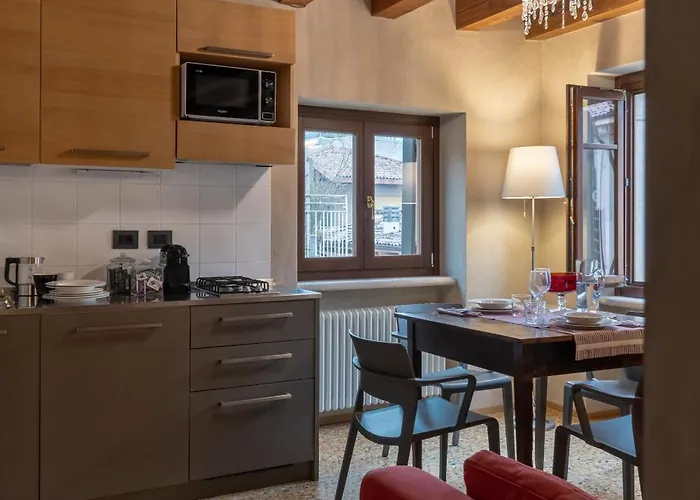 Residenza Roccamaggiore Apartment *