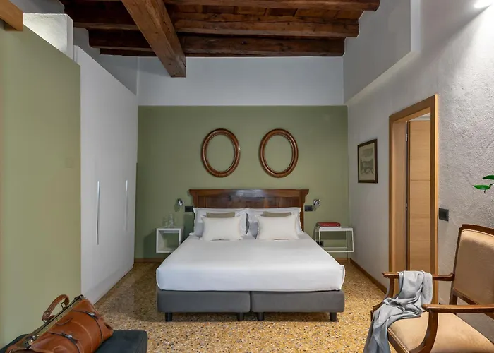Residenza Roccamaggiore Apartment
