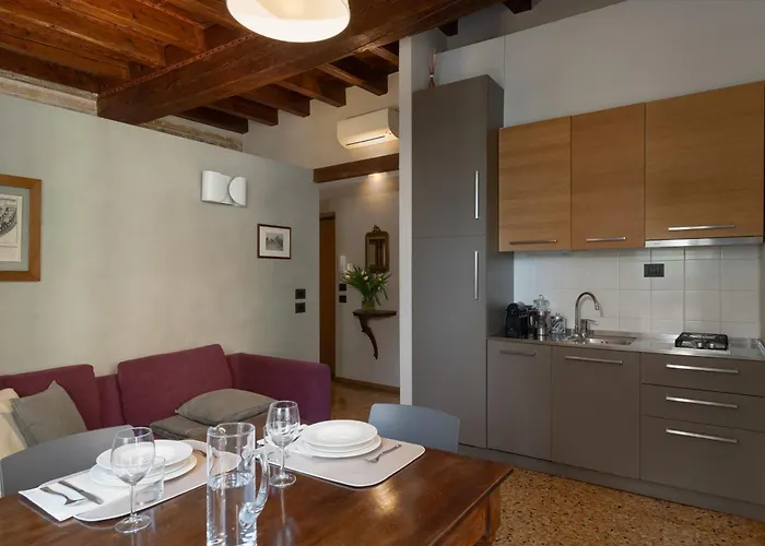 Residenza Roccamaggiore Apartment Verona