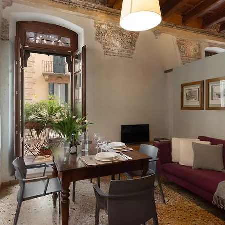 Lägenhet Residenza Roccamaggiore