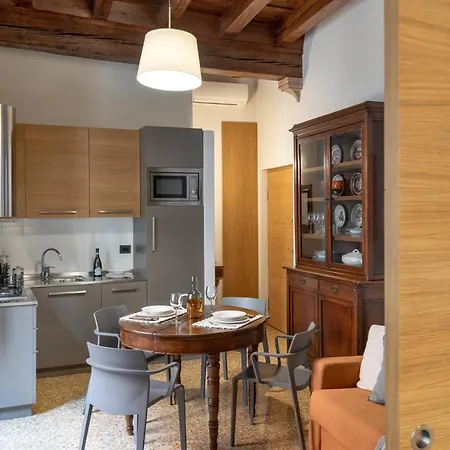 Апартаменты Residenza Roccamaggiore Верона