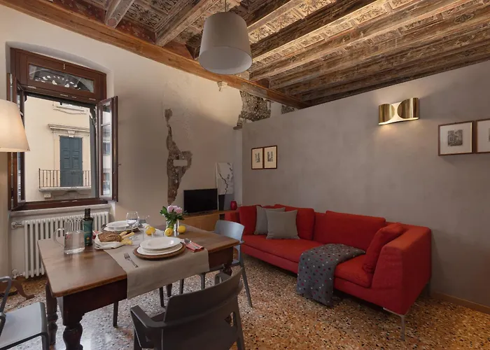 Residenza Roccamaggiore * Verona